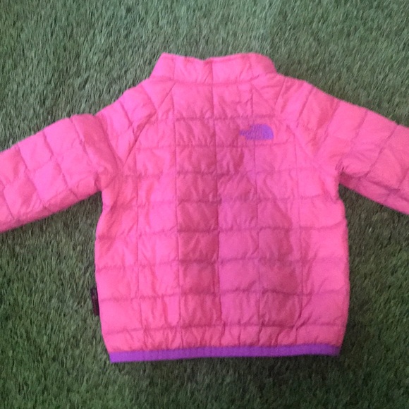 Bright Pink North Face Jacket - Picture 4 of 7